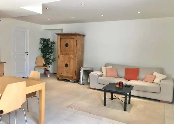 The Hope, Appartement Au Sein D'Une Maison Avec Piscine