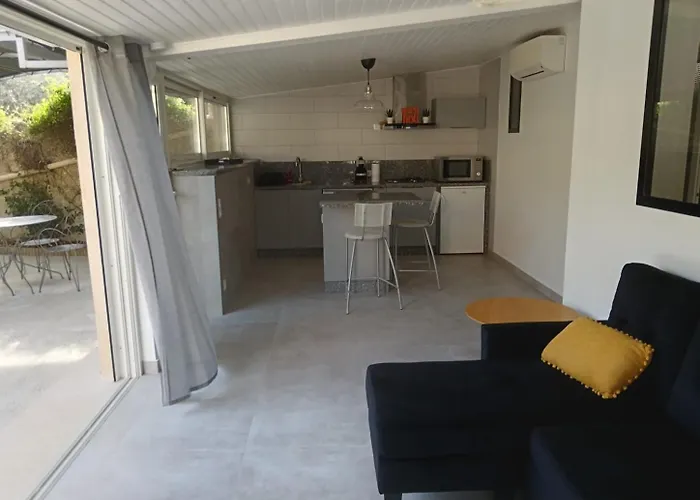 La Maison De Marie Helene 2 Piscine Partagee